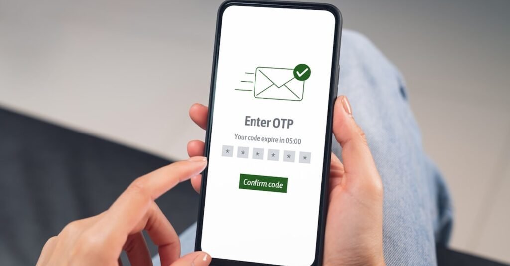 Securing Private Conversations on WhatsApp: Everything You Need to Know About the 'Chat Lock' Feature