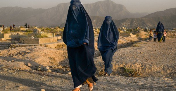 Women's Life in Afghanistan: Mentally Breaking Down in House Arrest Without Education Under Taliban Rule