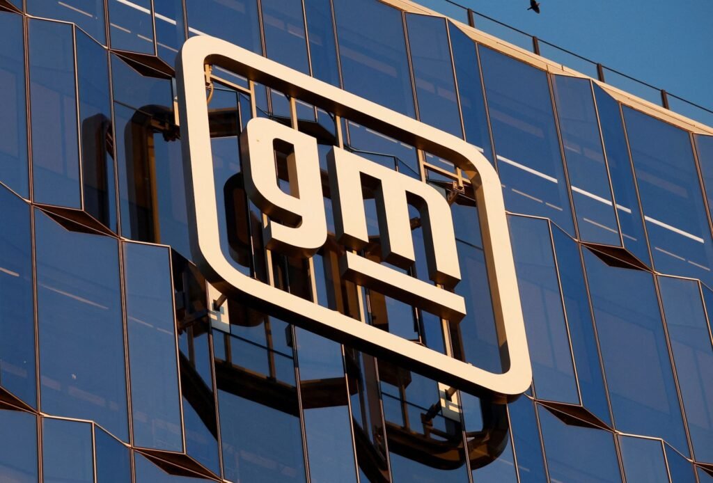 GM-Union Deal to Invest $1.1 Billion in Canada Auto Factories Amid US Tariff Threat