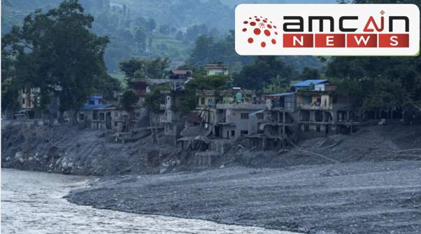 What are ‘hanging glaciers’ and why are they a major risk for India?