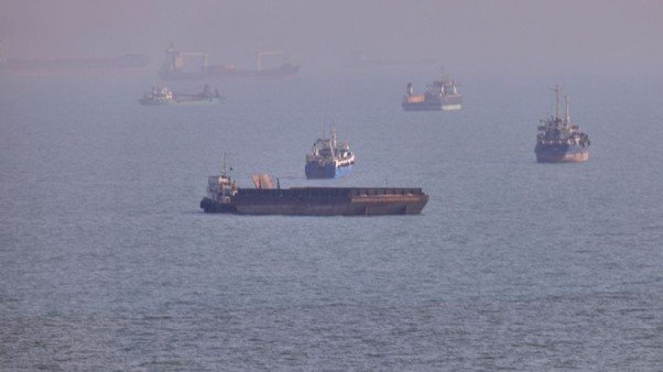 Two commercial vessels collide off Istanbul, 10 missing