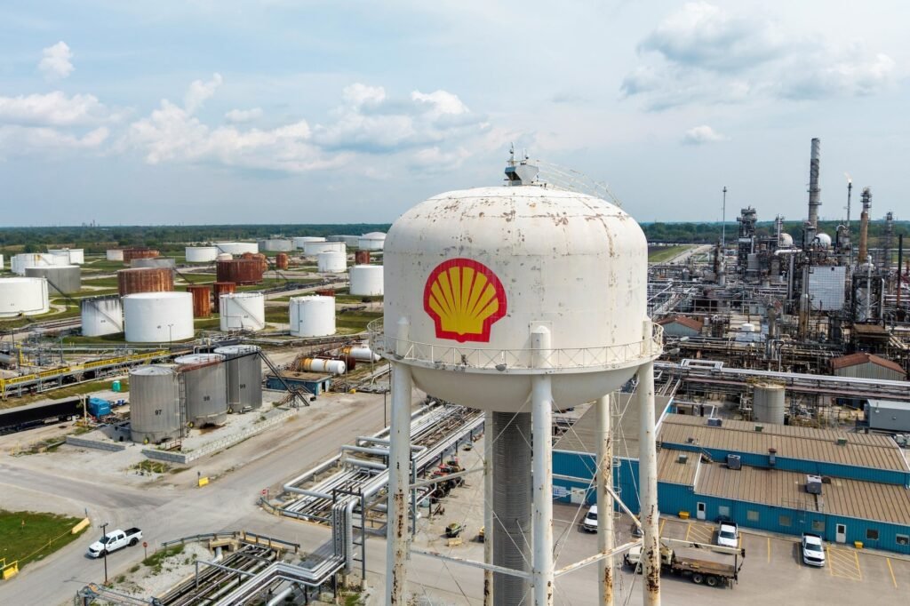 Shell to take 30% stake in Equinor's Bay du Nord oil project in Canada