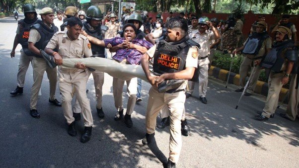 Delhi CJP Protest News Live Updates: Supreme Court directs Centre to ensure metro services resume, internet curbs are lifted